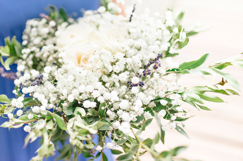 Lavender, eucalyptus, gypsolphila and avalanche roses